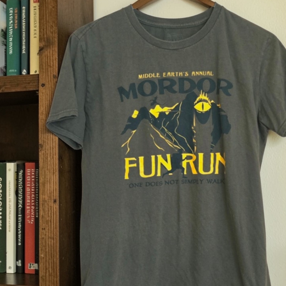 Dark Mordor T-shirt Tolkein Lord Of The Rings Fun Run Casual Athleisure Geek /M